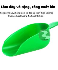 Xẻng xúc cám