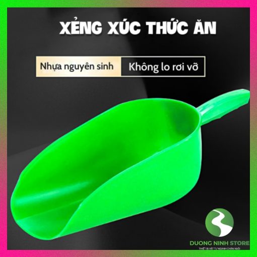 Xẻng xúc cám